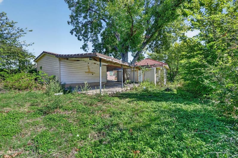 2405 Roosevelt Avenue, Fort Worth TX 76164 - Photo 36
