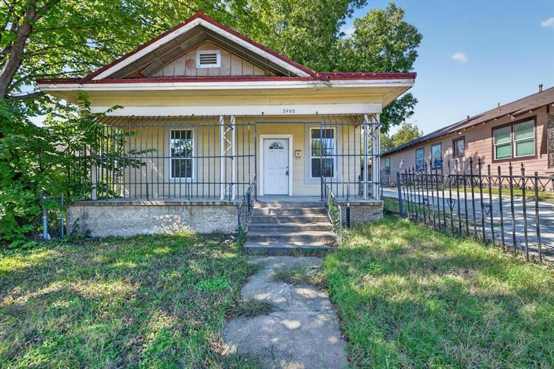 2405 Roosevelt Avenue, Fort Worth TX 76164
