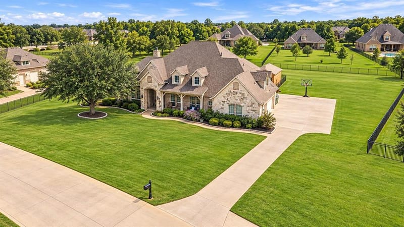 1720 Highland Meadows Drive, Prosper TX 75078 - Photo 2