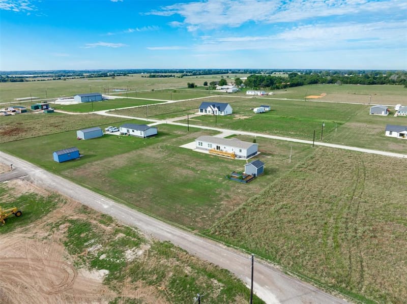 10 Private Road 33084, Sumner TX 75486 - Photo 34