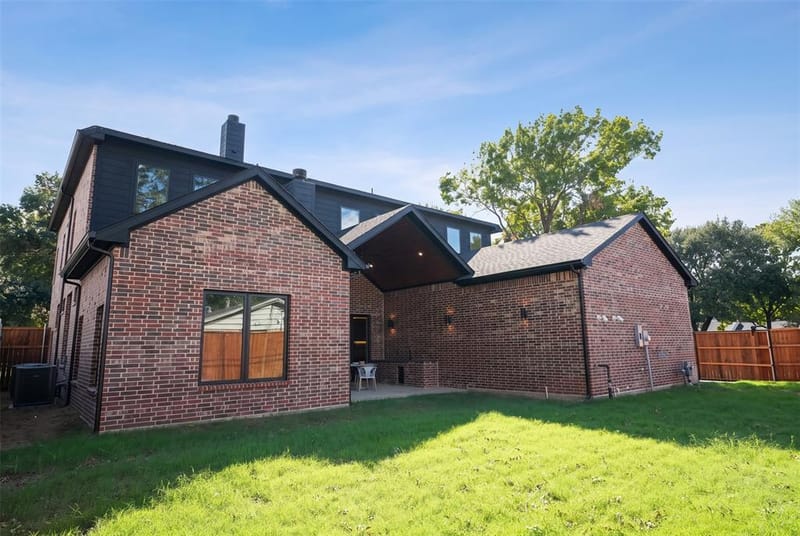 3507 Warick Drive, Dallas TX 75229 - Photo 31