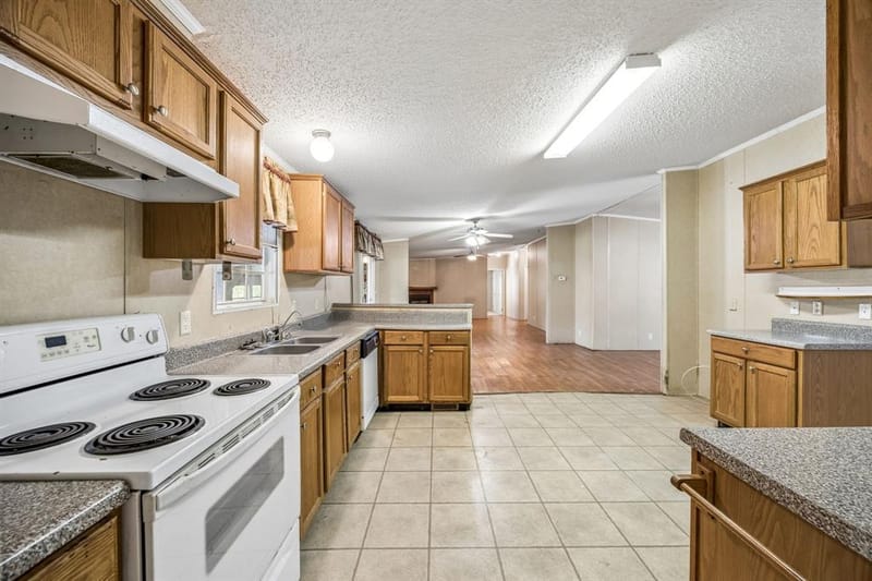 7018 Post Oak Drive, Bonham TX 75418 - Photo 7