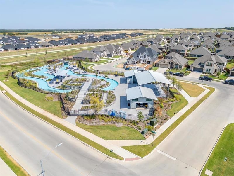 625 Brown Buck Avenue, Justin TX 76247 - Photo 4