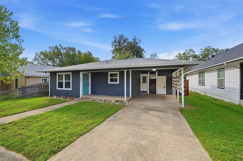 106 E Heron Street, Denison TX 75021 - Photo 2