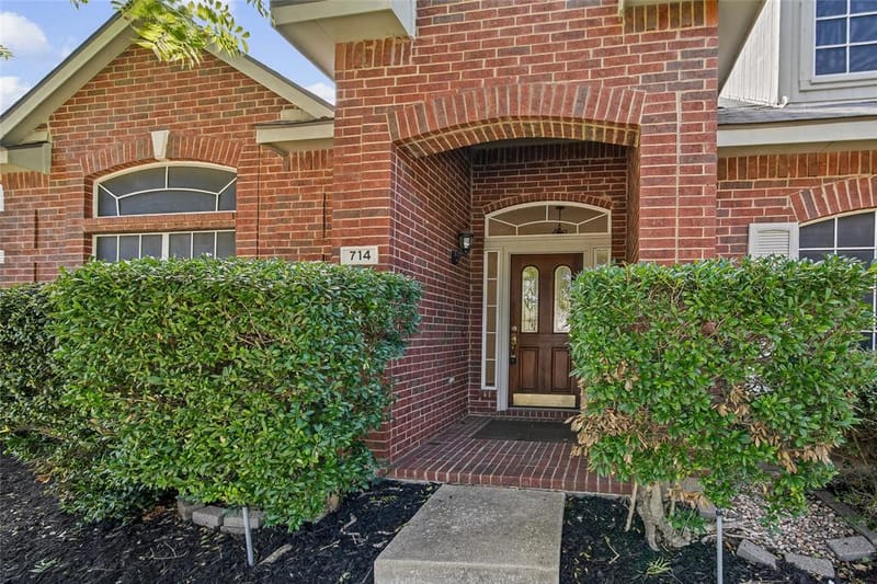 714 Cottonwood Bend Drive, Allen TX 75002 - Photo 2