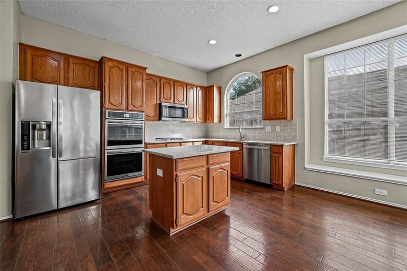 714 Cottonwood Bend Drive, Allen TX 75002 - Photo 7