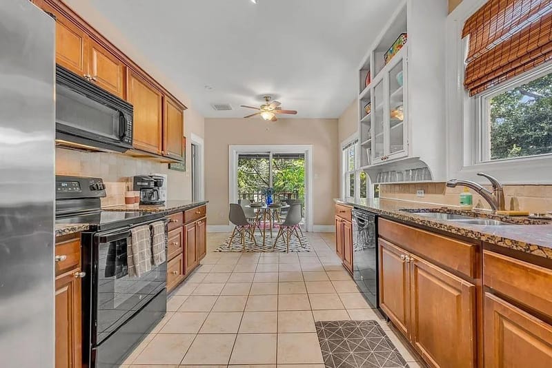 4301 Vandelia Street, Dallas TX 75219 - Photo 8