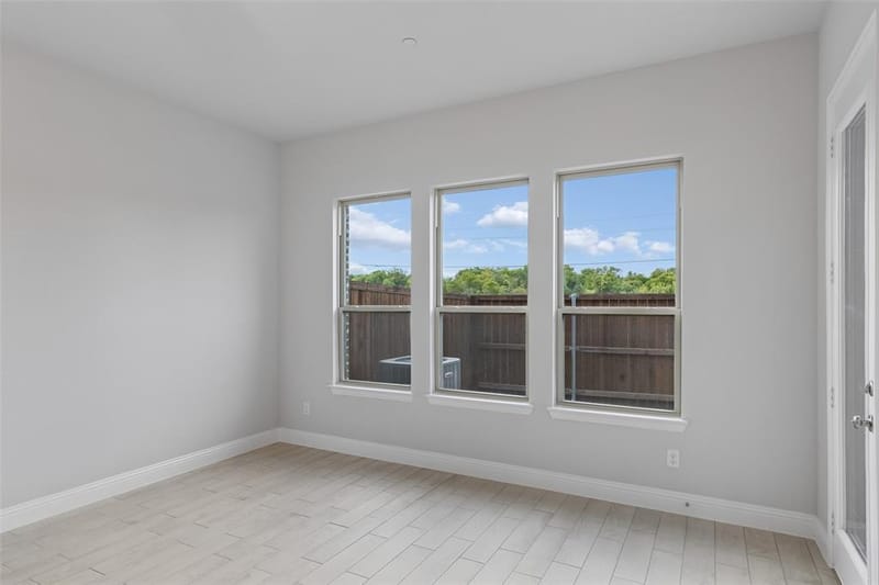 928 Heart Reef Road, Plano TX 75075 - Photo 8