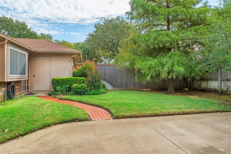 2608 Chestnut Court, Bedford TX 76022 - Photo 26