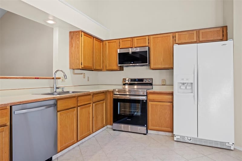 2608 Chestnut Court, Bedford TX 76022 - Photo 14