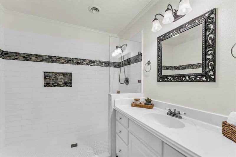 1013 Fairway Road, Woodway TX 76712 - Photo 30