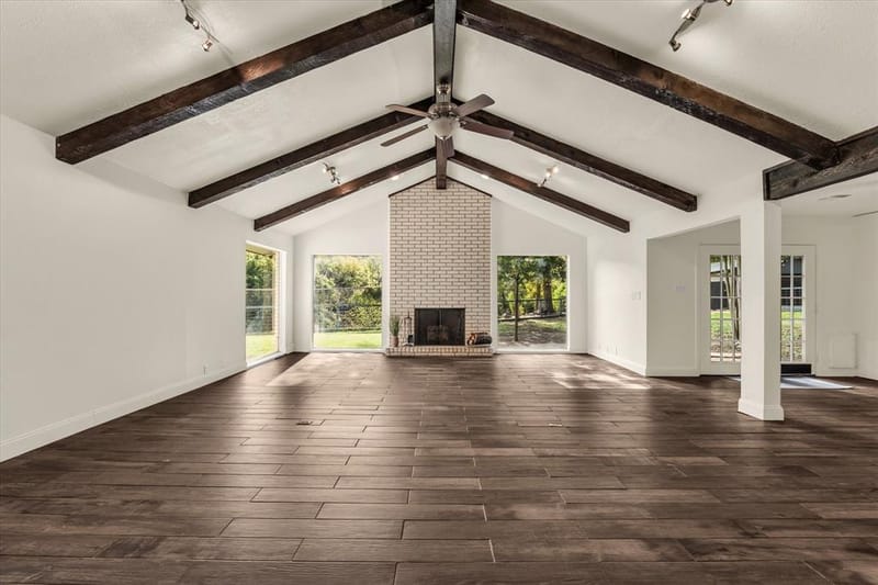 1013 Fairway Road, Woodway TX 76712 - Photo 8