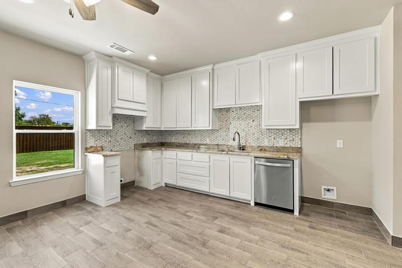 5200 Waterview Drive, Arlington TX 76016 - Photo 18