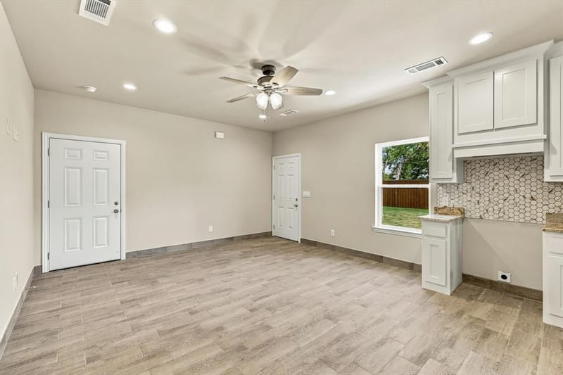 5200 Waterview Drive, Arlington TX 76016 - Photo 19