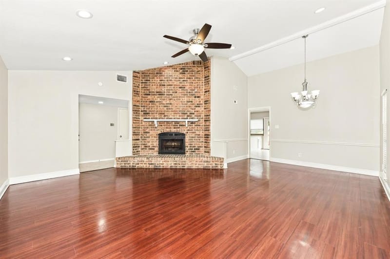 3207 Wintersmith Drive, Arlington TX 76014 - Photo 2