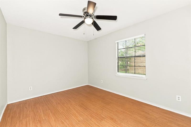 3207 Wintersmith Drive, Arlington TX 76014 - Photo 12