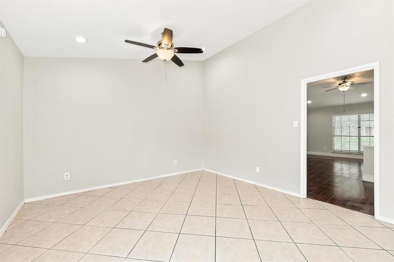 3207 Wintersmith Drive, Arlington TX 76014 - Photo 8