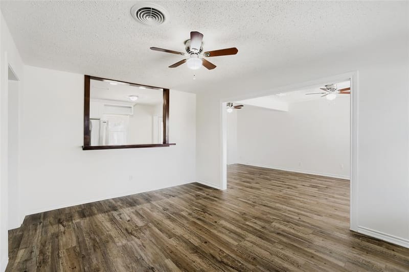 2609 Harvard Street N, Irving TX 75062 - Photo 6