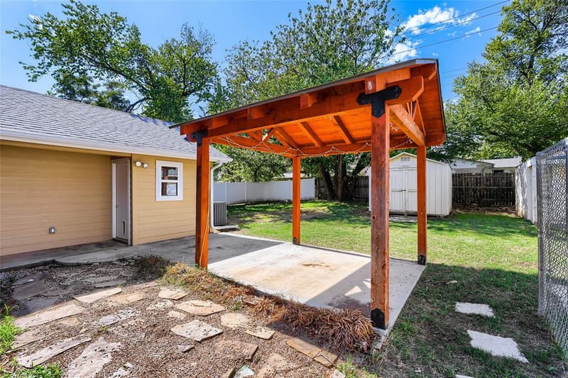 2609 Harvard Street N, Irving TX 75062 - Photo 24
