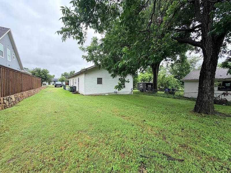 105 E 3rd Street, Prosper TX 75078 - Photo 4