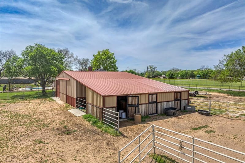 501 N Van Zandt Street, Tioga TX 76271 - Photo 29