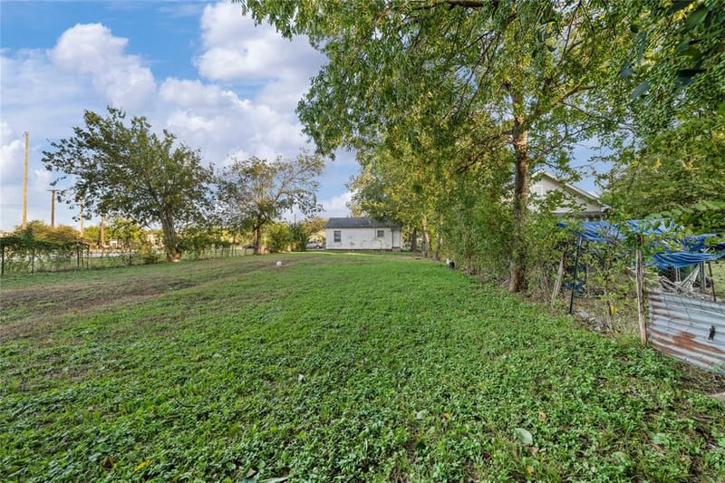 2209 Cleveland Avenue, Waco TX 76706 - Photo 26