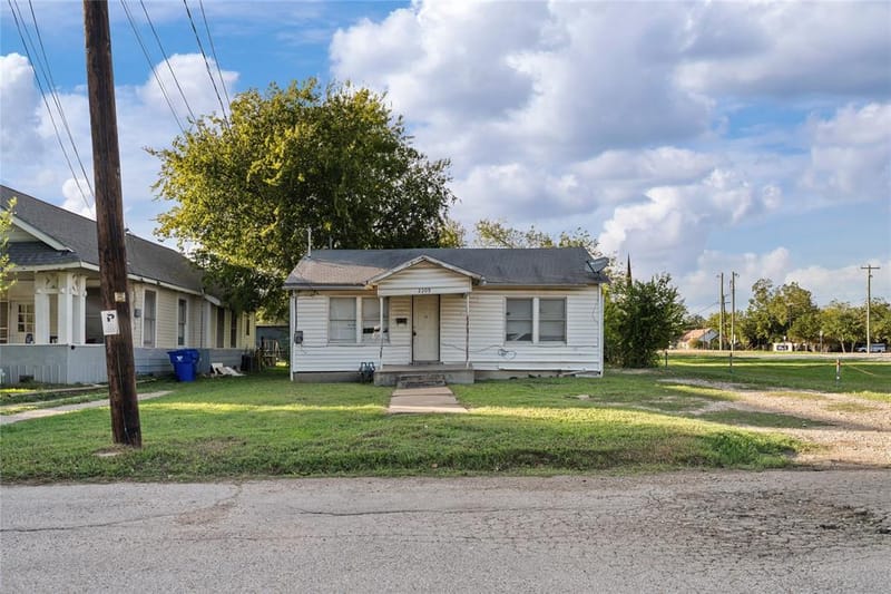 2209 Cleveland Avenue, Waco TX 76706 - Photo 30