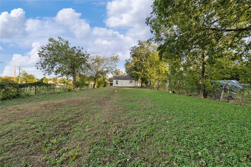 2209 Cleveland Avenue, Waco TX 76706 - Photo 25