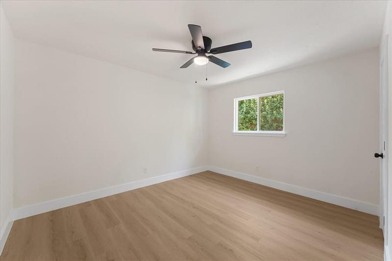 7310 Flameleaf Place, Dallas TX 75249 - Photo 9