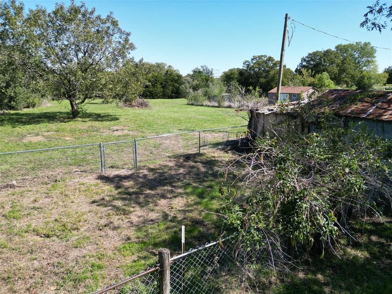 2633 County Road 429, Cleburne TX 76031 - Photo 28