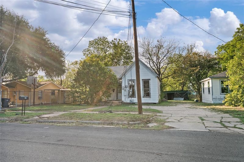 2225 Ross Avenue, Waco TX 76706 - Photo 39
