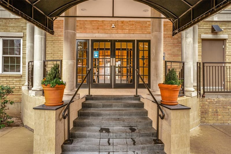 3400 Welborn Street # 423, Dallas TX 75219