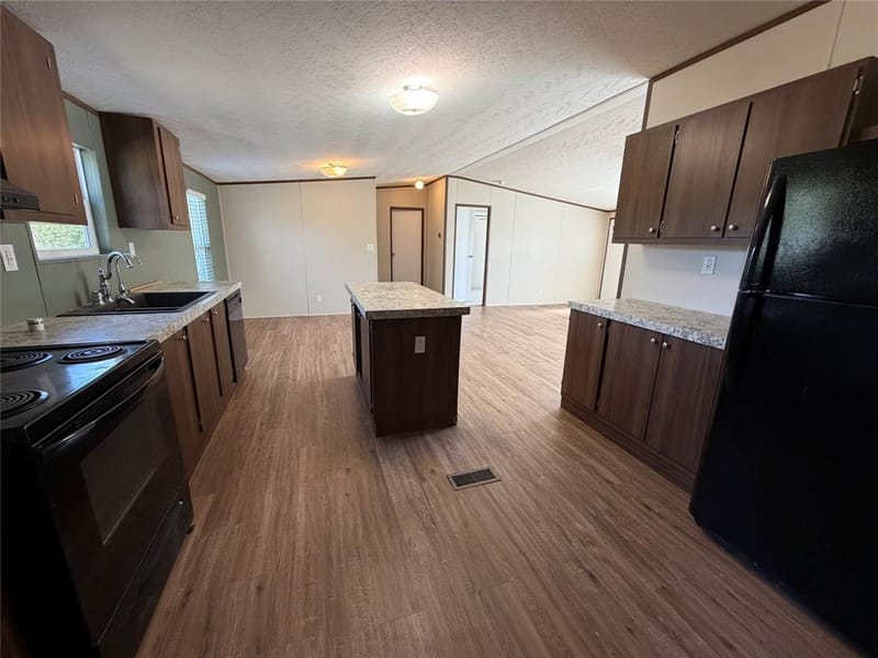 2637 County Road 429, Cleburne TX 76031 - Photo 10
