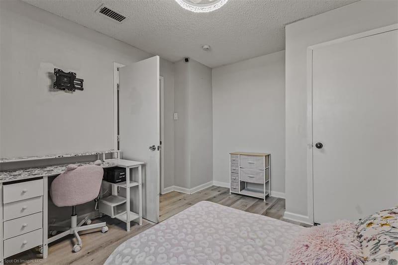 501 Hunters Glen Street, Lewisville TX 75067 - Photo 22