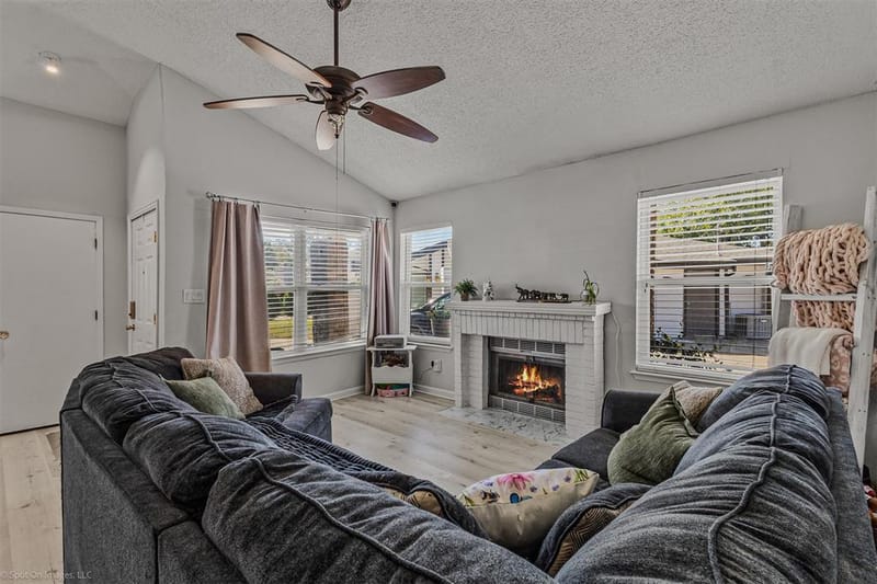 501 Hunters Glen Street, Lewisville TX 75067 - Photo 7