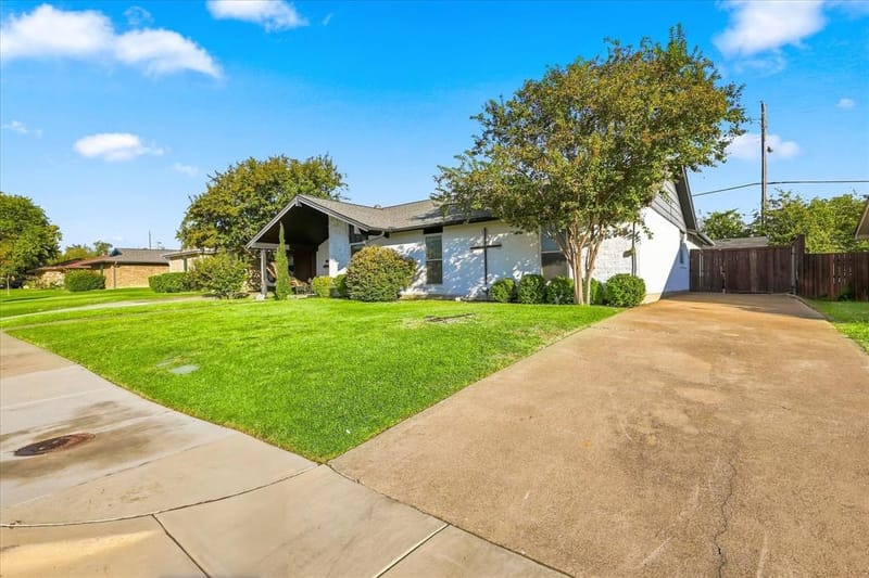 2117 Northmoor Drive, Carrollton TX 75006 - Photo 2
