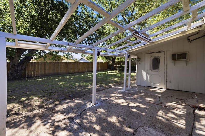 333 Blueberry Lane, Grand Prairie TX 75052 - Photo 16