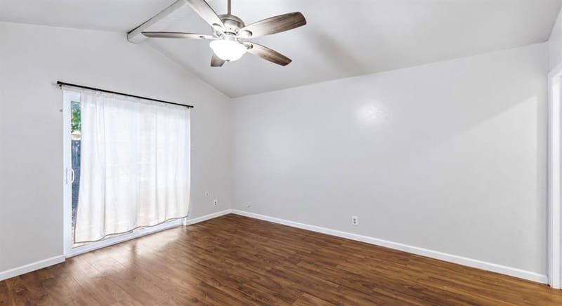 333 Blueberry Lane, Grand Prairie TX 75052 - Photo 9