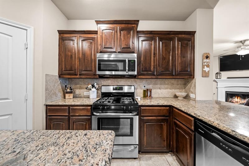 5825 Glenwood Drive, Denton TX 76208 - Photo 10