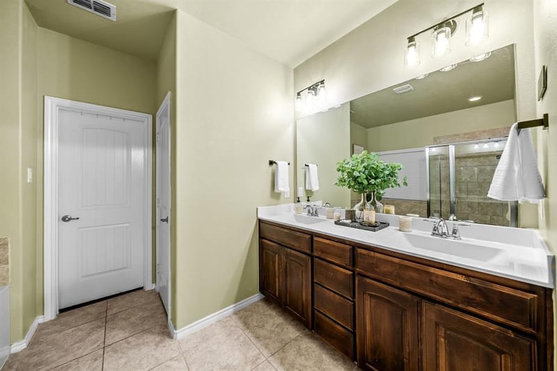 5825 Glenwood Drive, Denton TX 76208 - Photo 18