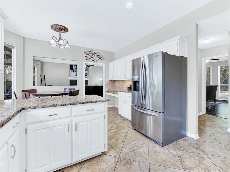 2904 Oak Bend Court, Flower Mound TX 75028 - Photo 5