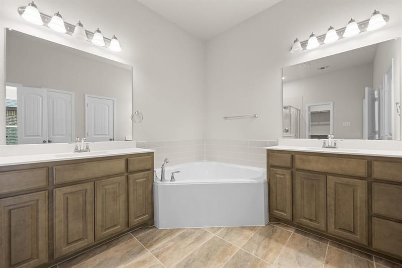 316 Dairy Way, Midlothian TX 76065 - Photo 5