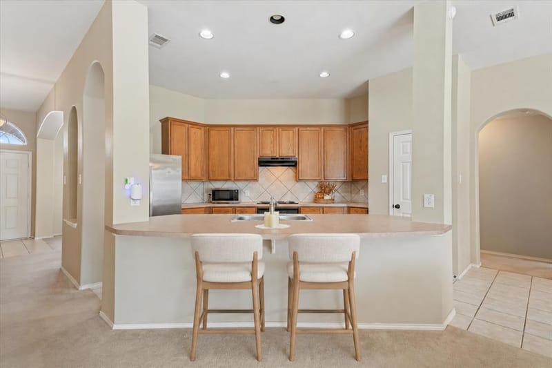 241 Hilltop Drive, Justin TX 76247 - Photo 6