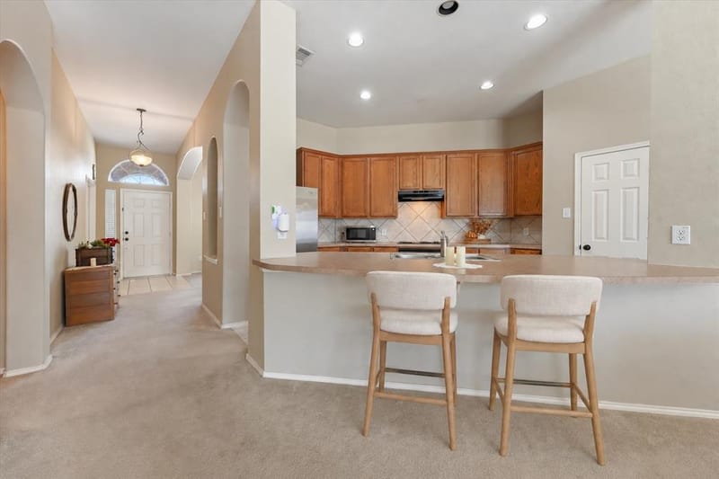 241 Hilltop Drive, Justin TX 76247 - Photo 7
