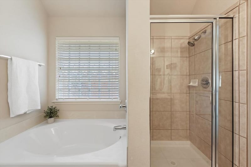 241 Hilltop Drive, Justin TX 76247 - Photo 11