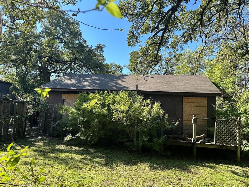 6209 Forest Hill Drive, Forest Hill TX 76119 - Photo 8