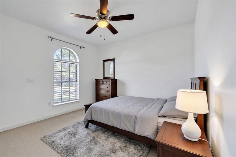 529 NW Ann Lois Lane, Burleson TX 76028 - Photo 5