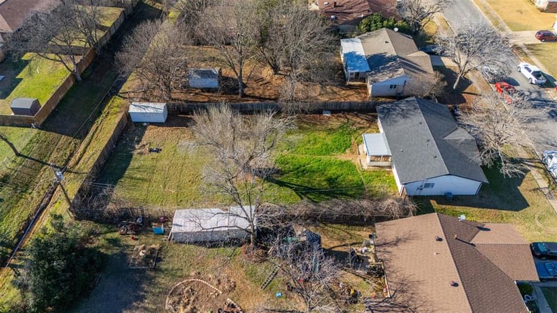 529 NW Ann Lois Lane, Burleson TX 76028 - Photo 10