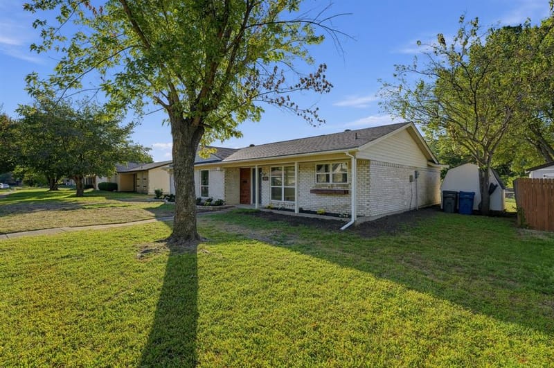 1026 Quebec Drive, Garland TX 75040 - Photo 7
