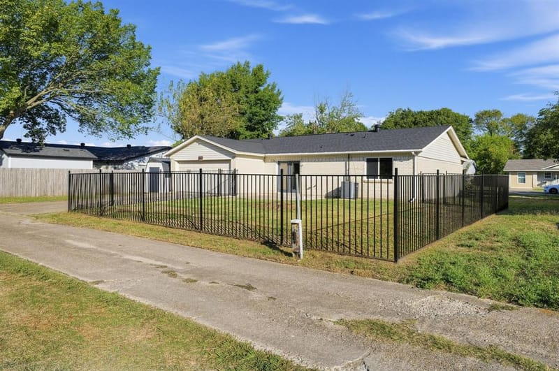 1026 Quebec Drive, Garland TX 75040 - Photo 14